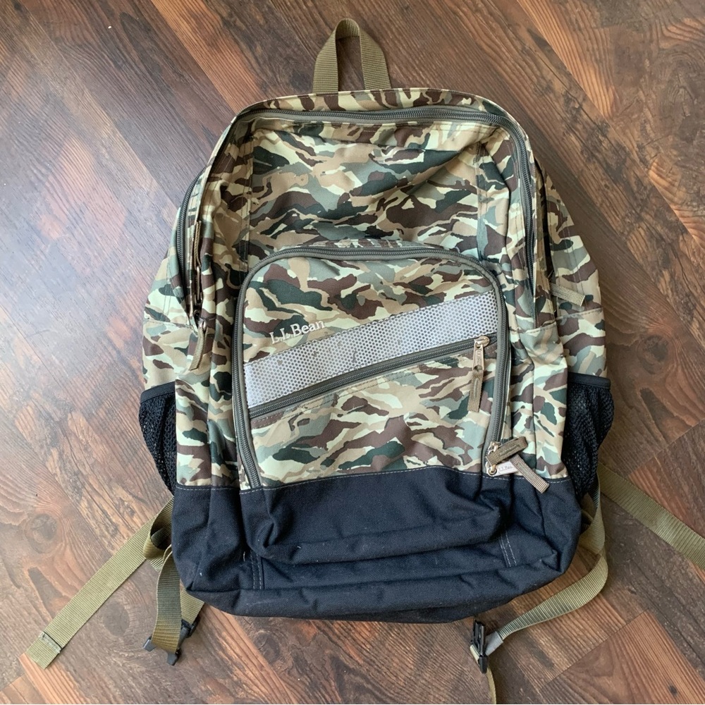 L.L.Bean Large Camo Backpack Multiple Pockets Gem